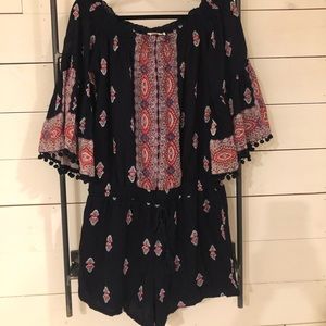 Anthropologie Lilka romper, size large. NWOT.